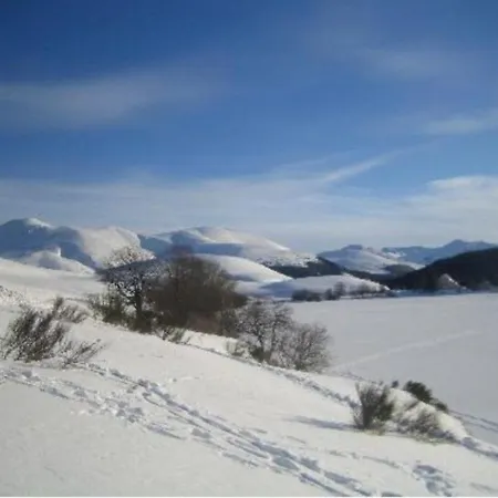 Bel 2 Pièces Mont-dore, Wifi, Parking, 4 Pers - Fr-1-608-253 Appartamento *